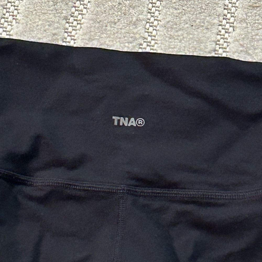 TNA Artizia High Rise Biker Shorts 5” in Black - S - Picture 8 of 13
